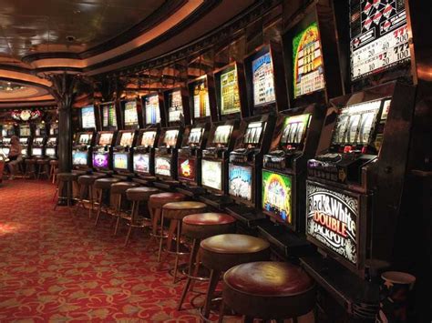 what do you do in a casino|9 tricks casinos use to keep you spending your money.